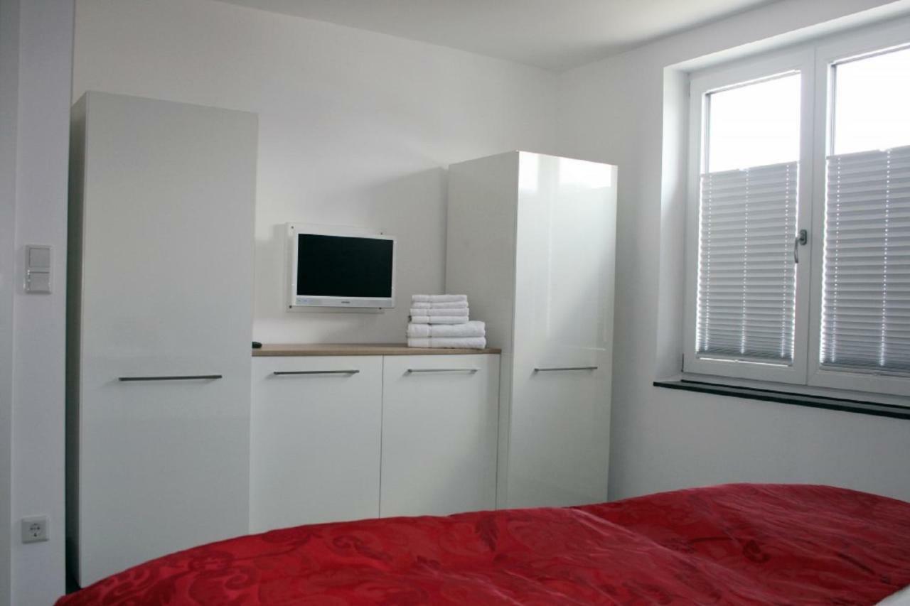 Ferienwohnung Dat Witte Hus 2 부숨 외부 사진