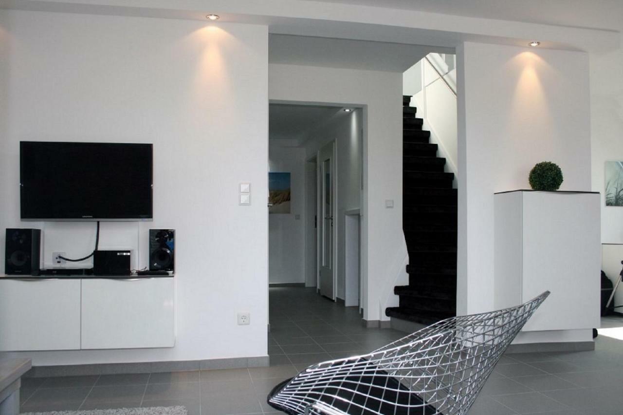 Ferienwohnung Dat Witte Hus 2 부숨 외부 사진
